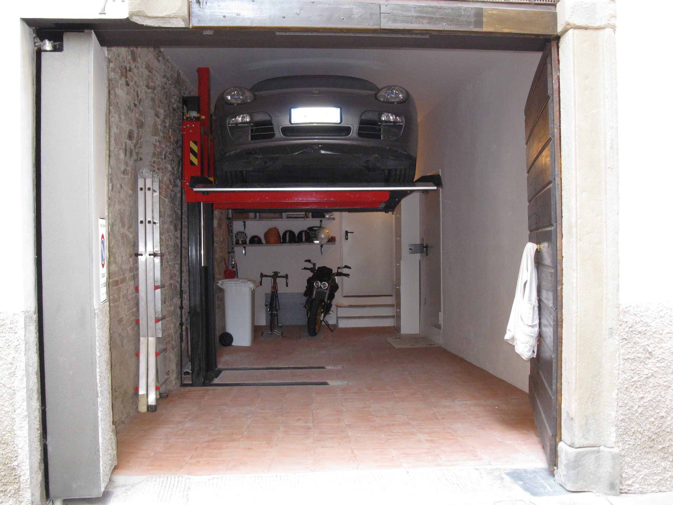 elevatori auto per box