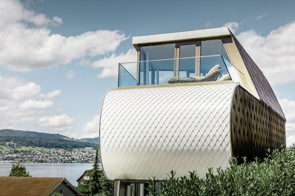 Scaglie Prefa per l'abitazione dell'architetto Camenzind sul lago di Zurigo