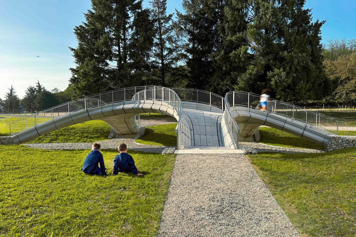 Il ponte Phoneix realizzato in calcestruzzo 3D su progetto di Zaha Hadid Architects