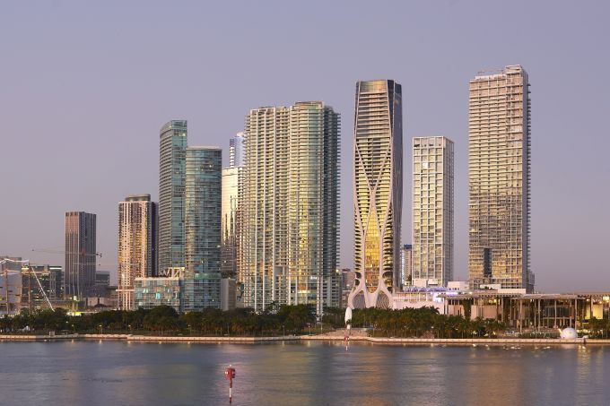 I grattacieli di Miami tra cui l'One Thousand Museum 