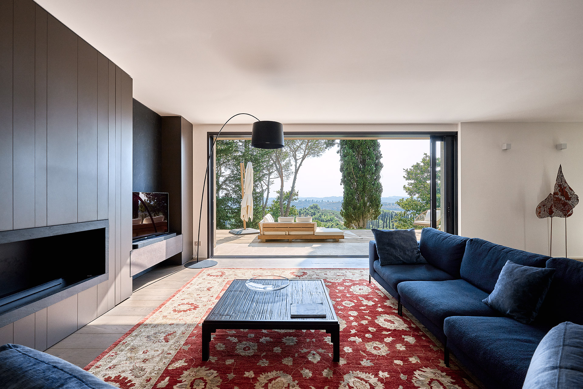 Villa Poggiolina: casa in legno che reinterpreta il paesaggio toscano Villa Poggiolina: casa in legno che reinterpreta il paesaggio toscano