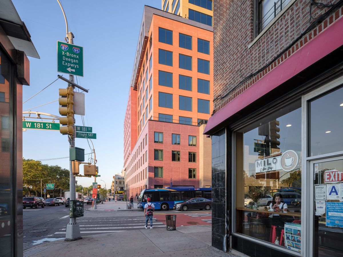 Il Radio Hotel & Tower dona un tocco di colore al quartiere Washington Heights di New york