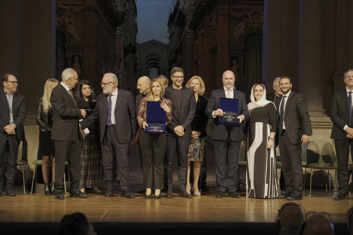 Consegna del premio Dedalo Minosse 2025 a committente e progettista del Premio al Teatro Olimpico di Vicenza