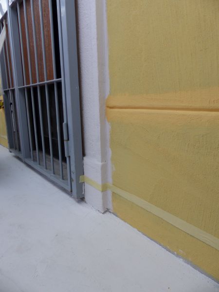 Impermeabilizzazione su una facciata, Delimitazione con profilature di nastro adesivo delle superfici