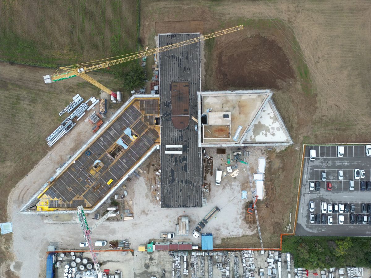 L’assetto planimetrico della nuova sede aziendale di Omnia Technologies L’assetto planimetrico della nuova sede aziendale di Omnia Technologies