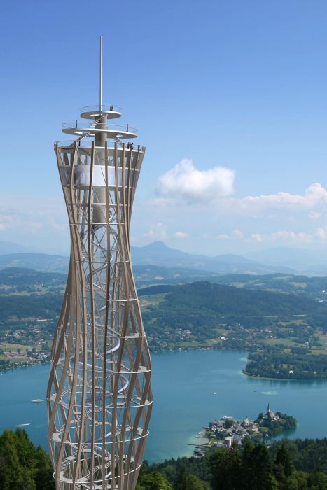 Torre panoramica in legno più alta del mondo