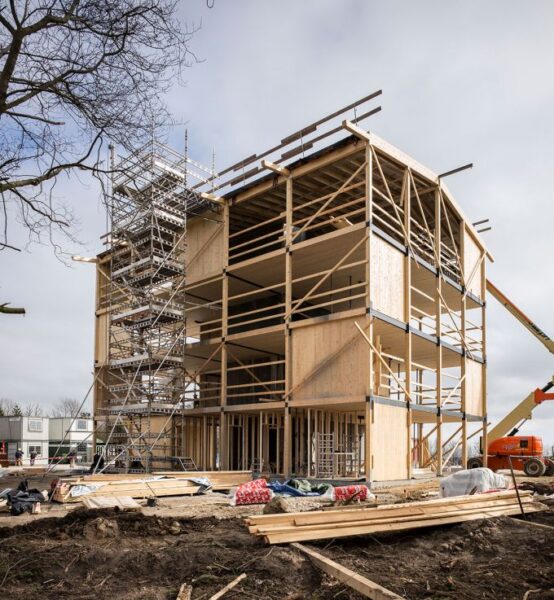 Una fase costruttiva di uno degli edifici dell'Housing sociale a Lisbjerg in Danimarca