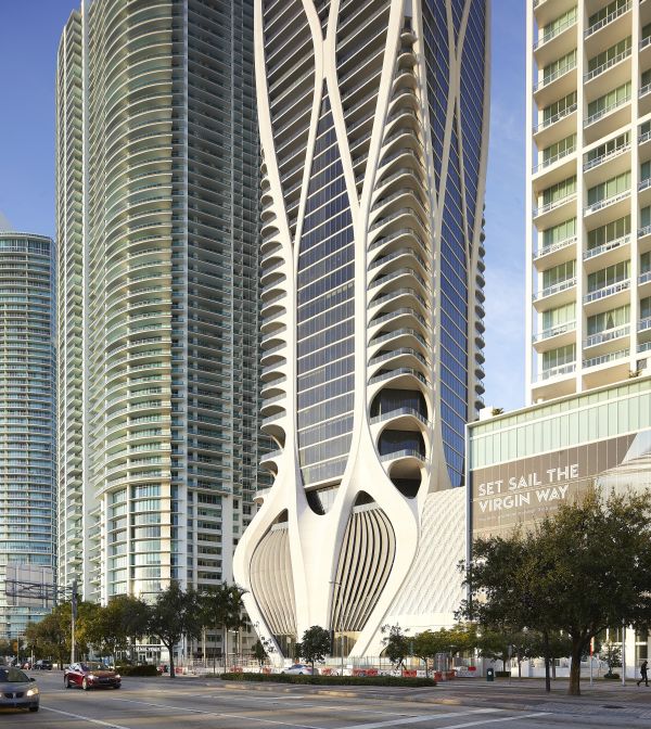 La base del grattacielo One Thousand Museum a Miami