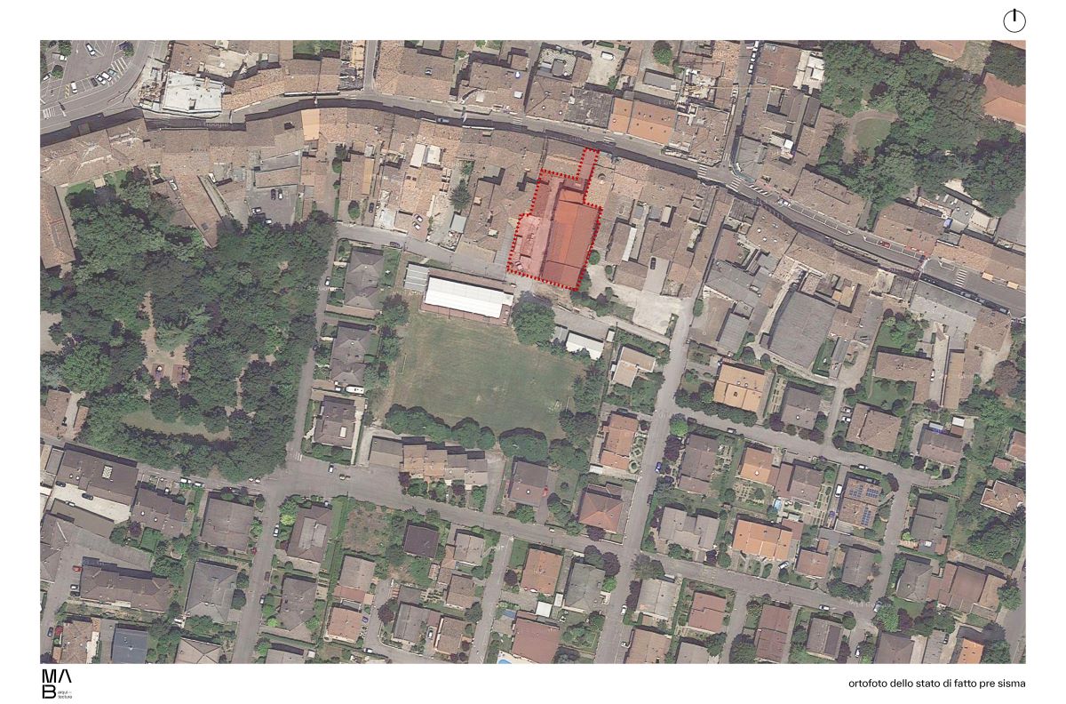 Ortofoto dello stato di fatto pre-sisma a Reggiolo; nel tratteggio rosso, l’area d’intervento