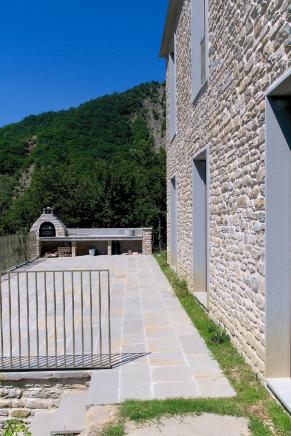 6 Ristrutturazione di edificio rurale