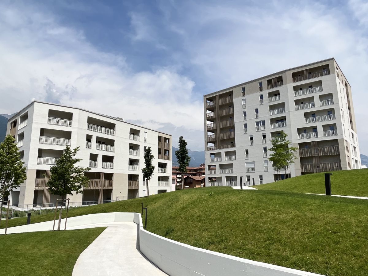 Edifici residenziali a Rovereto di cinque e nove piani fuori terra con struttura portante in XLam e legno lamellare e acciaio