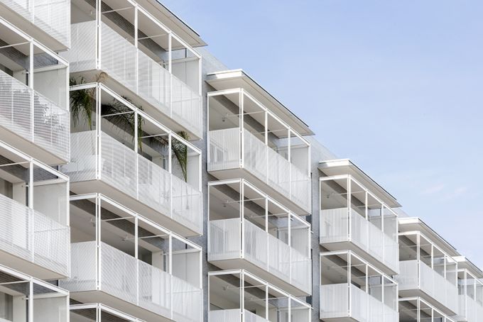 Affordable Housing: I balconi sporgenti su viale Giulini 
