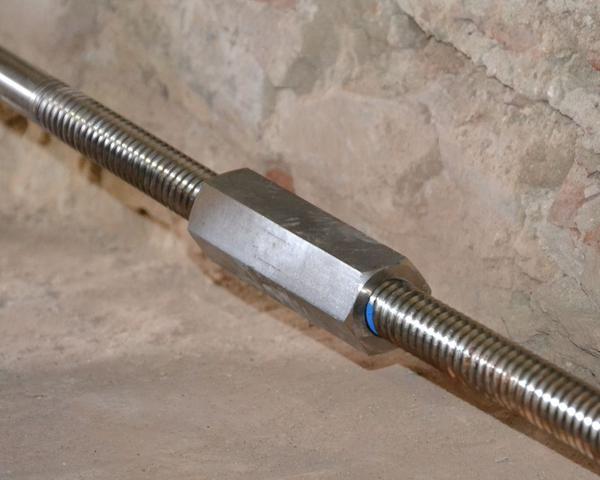 8 Incatenamenti sottopavimento