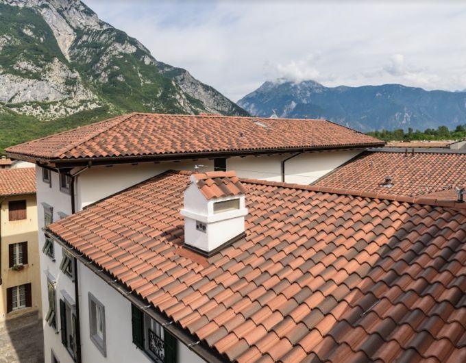Quali sono i limiti di spesa per il rifacimento della copertura del tetto?