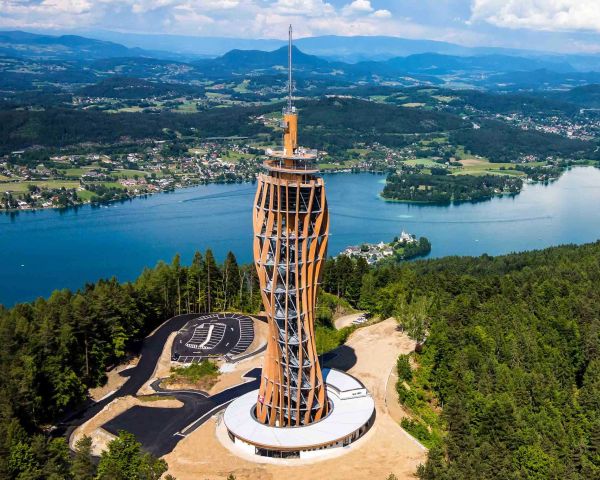 Inaugurata la torre panoramica in legno più alta del mondo