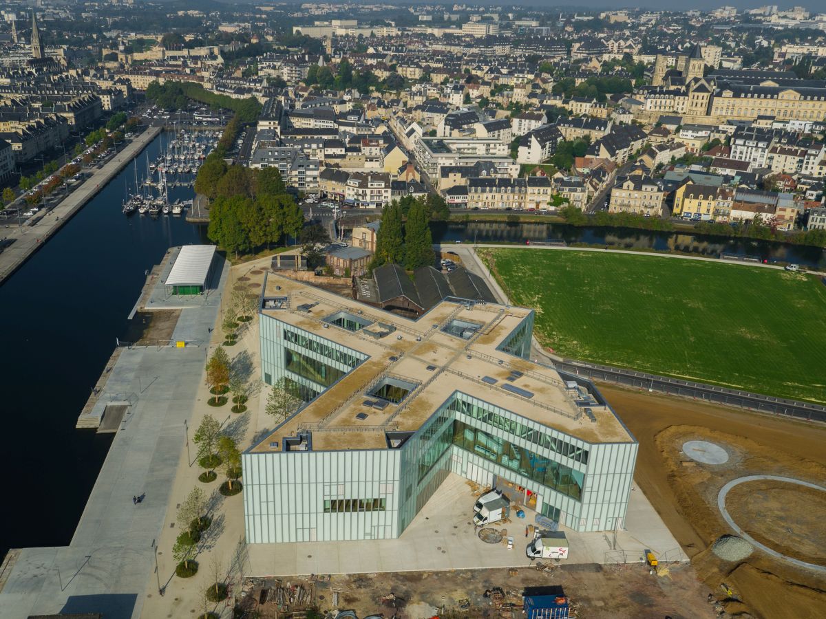 La nuova Caen Library realizzata in Normandia