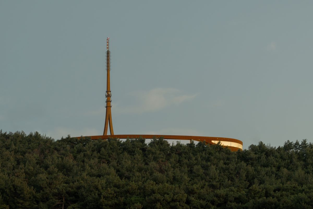 Çanakkale Antenna Tower, Una torre in acciaio che resiste a forti venti