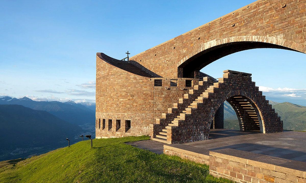 Le scale della Cappella del Monte Tamaro di Mario Botta