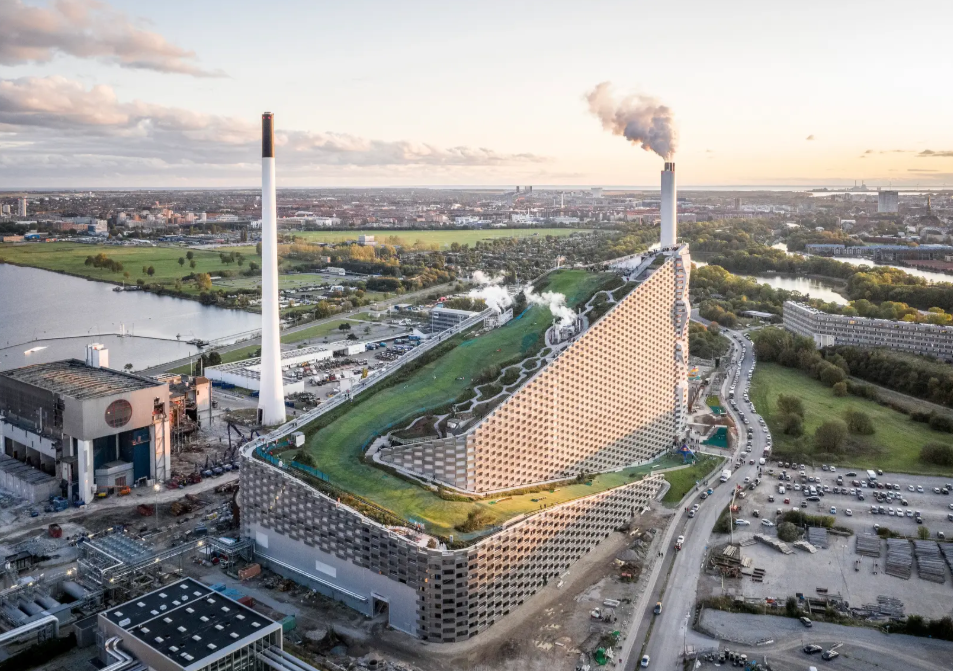 CopenHill – Amager Bakke (Danimarca) CopenHill – Amager Bakke (Danimarca)