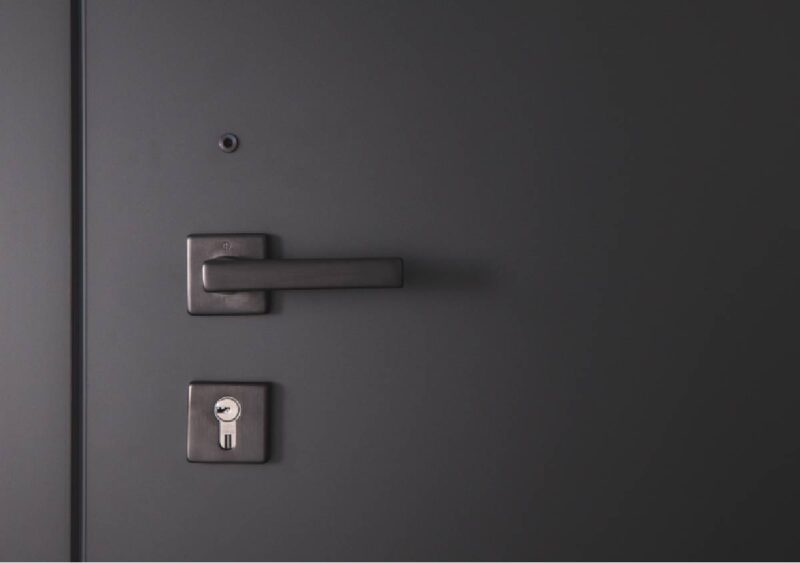 Automazione e accessibilità degli ingressi: progettare porte blindate facili da usare
