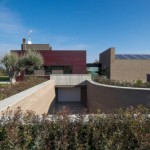 Luminosità e trasparenza caratterizzano una villa recentemente realizzata lungo la costa abruzzese