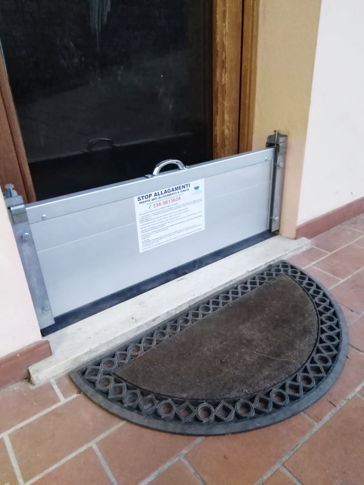 Paratia antiallagamento STOP ALLAGAMENTI: una protezione pratica per case e attività