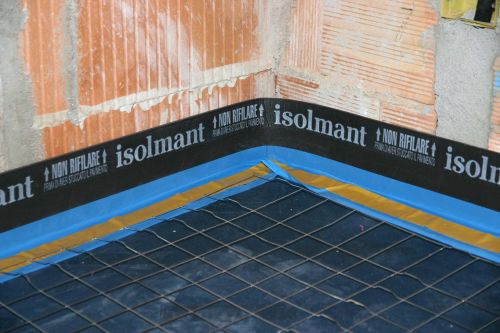 Isolmant Palazzo Gorani 085 Isolare acusticamente anche cavedi impiantistici e vani tecnici