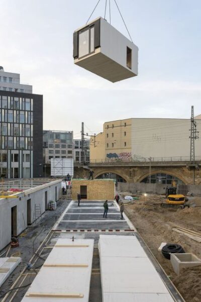 Luisenblock, realizzato con moduli in legno prefabbricati Luisenblock, realizzato con moduli in legno prefabbricati