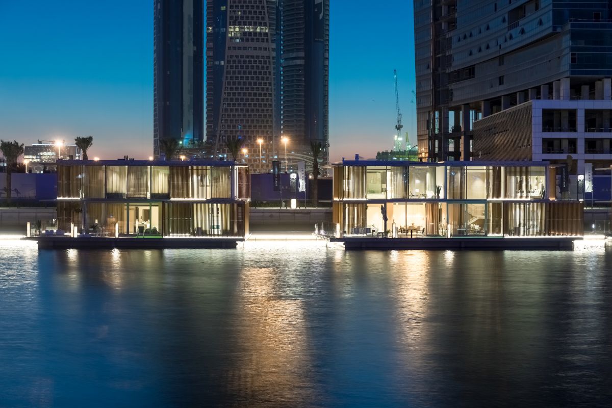 Marasi Floating Villa, di Dubai Properties