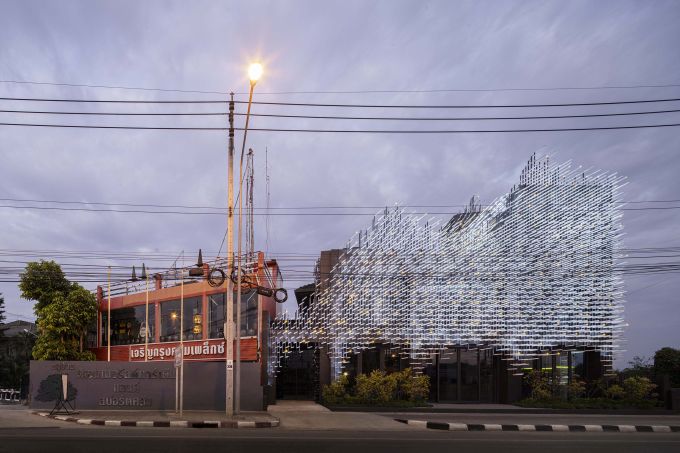 MoMA di Bangkok: design, architettura e omaggio all’alluminio