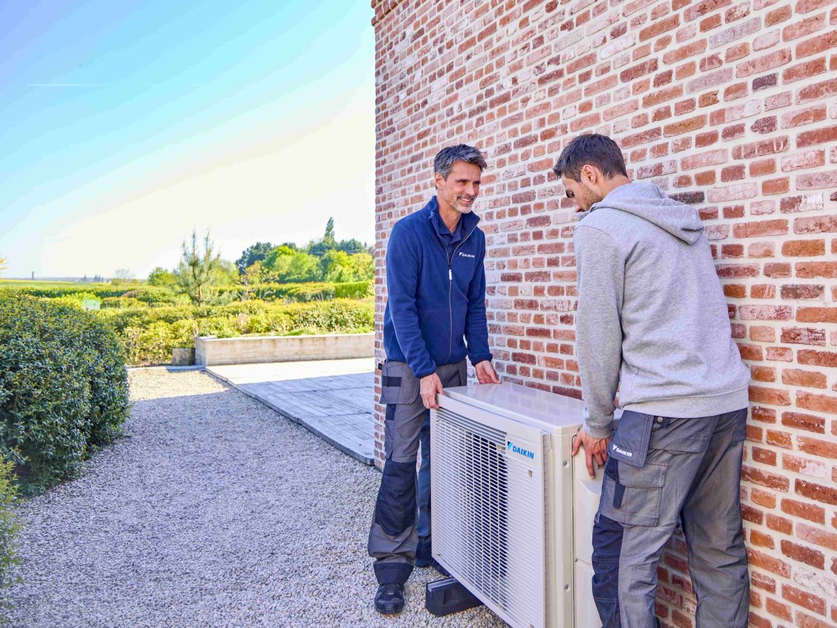 X-Series, pompa di calore Daikin per abitazioni nuove e ristrutturate fino a 150 m² X-Series, pompa di calore Daikin per abitazioni nuove e ristrutturate fino a 150 m²