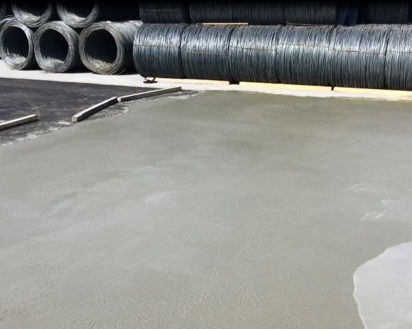 Pavimentazioni taylor made in asfalto e calcestruzzo per piazzali di acciaierie