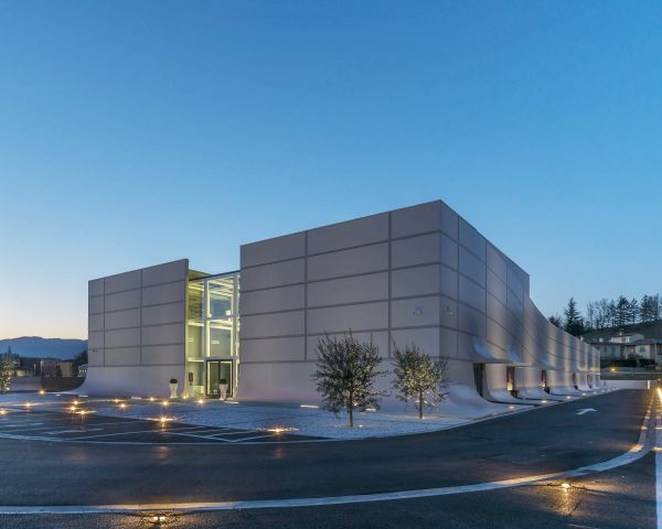 Pelletteria Ennepì_edificio prefabbricato realizzato da Baraclit