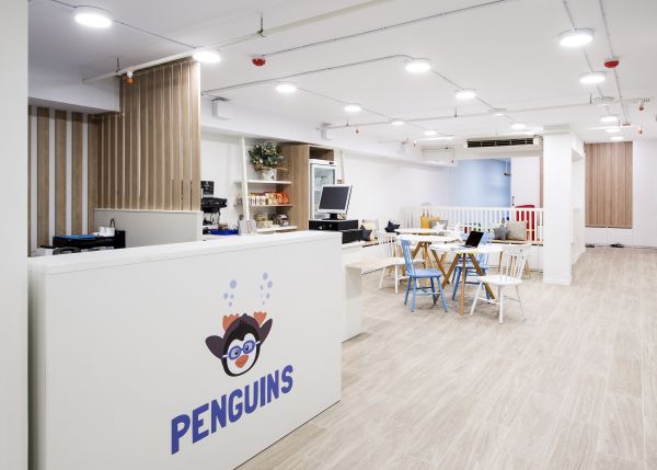 Piscina Penguin di Barcellona, per neonati e luogo di socializzazione 