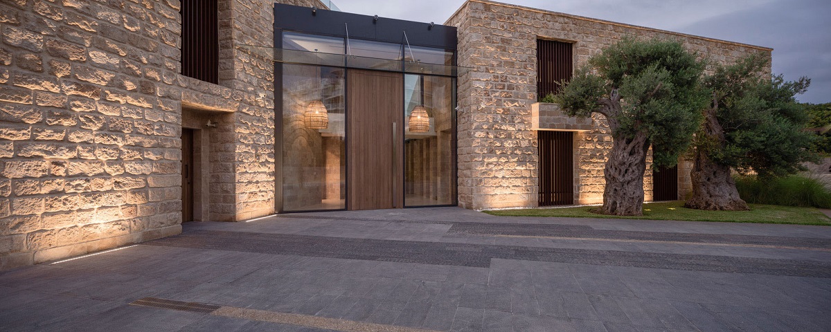 MINI CORNICHE: corpi illuminanti a luce lineare