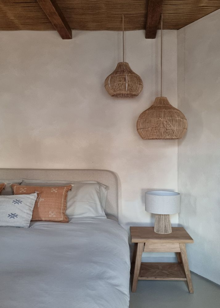 La zona notte di Villa Delfina (progetto Giubergia Grillo Architetti ha la pavimentazione e rivestimento di resina La zona notte di Villa Delfina (progetto Giubergia Grillo Architetti ha la pavimentazione e rivestimento di resina