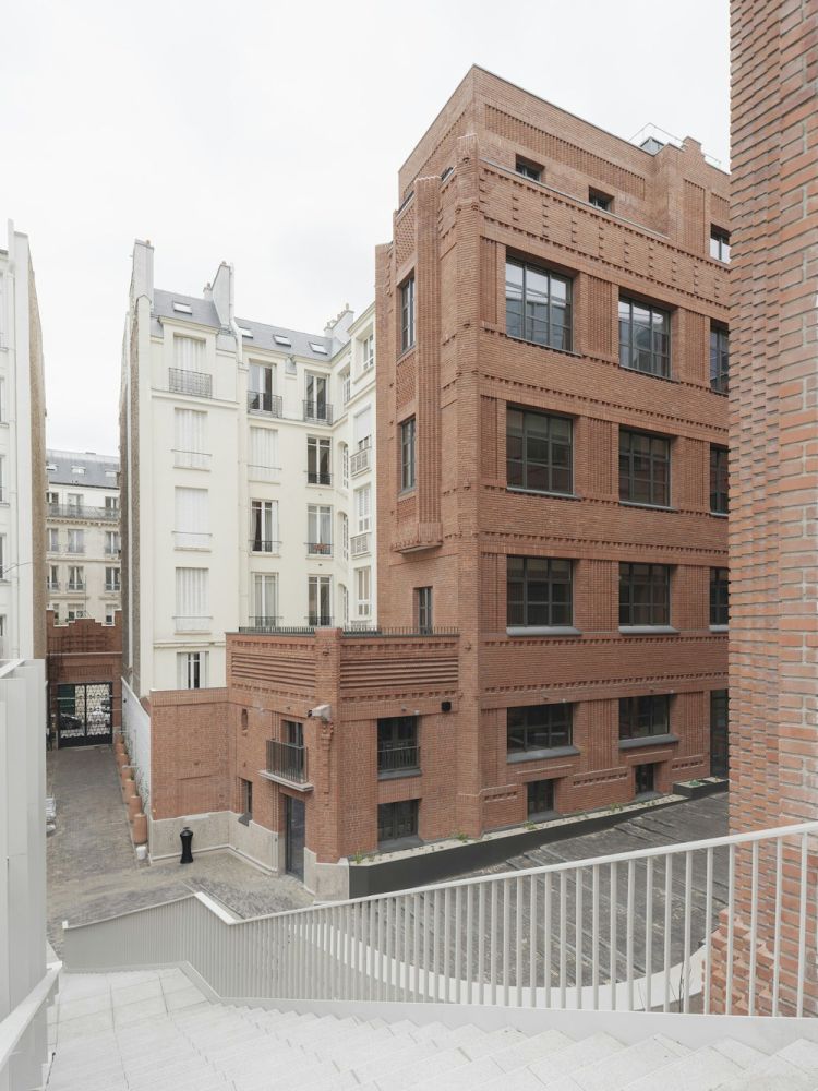 Atelier Covivio: ristrutturazione profonda di un ex edificio tecnico degli anni ’20 a parigi