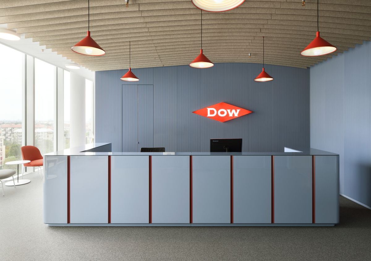 I nuovi uffici Dow a Milano firmati Stantec: il workplace nel segno del design milanese del Novecento