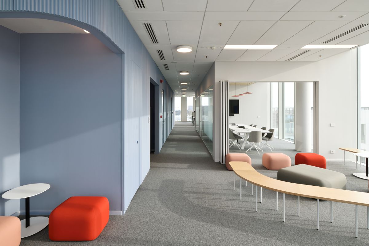 L'illuminazione del nuovo ufficio Dow a Milano, progetto Stantec L'illuminazione del nuovo ufficio Dow a Milano, progetto Stantec