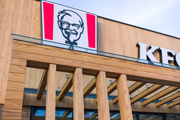 Edificio KFC realizzato con legno Thermory