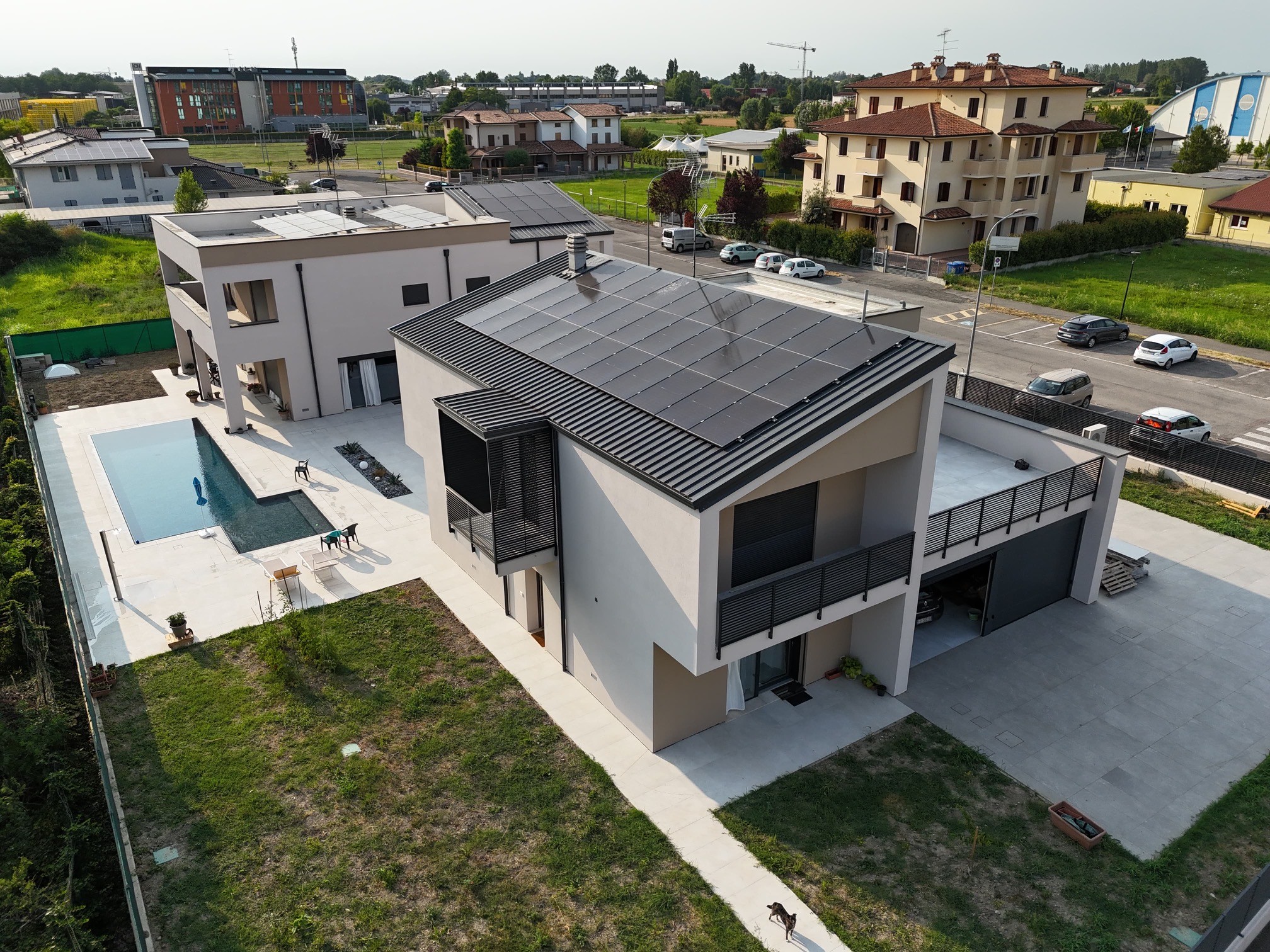 Villetta con piscina interamente costruita con il Sistema Costruttivo Poliespanso