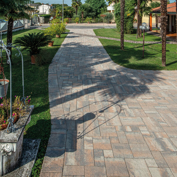 Viale Navona