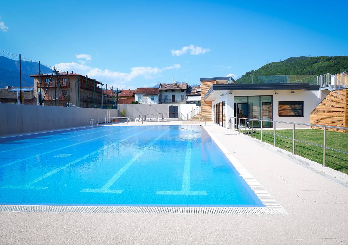 Volteco per l'impermeabilizzazione della piscina del Lido di Lavis Volteco per l'impermeabilizzazione della piscina del Lido di Lavis