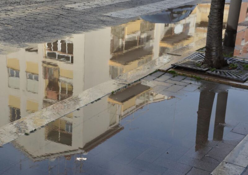 Acqua, umidità e resilienza: progettare la protezione dell’edificio