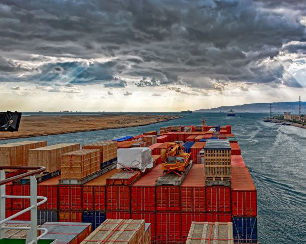 Blocco Canale di Suez: gravi danni economici anche per l'Italia