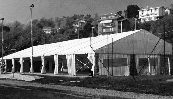 Centro polifunzionale di Ternate prima dell'intervento