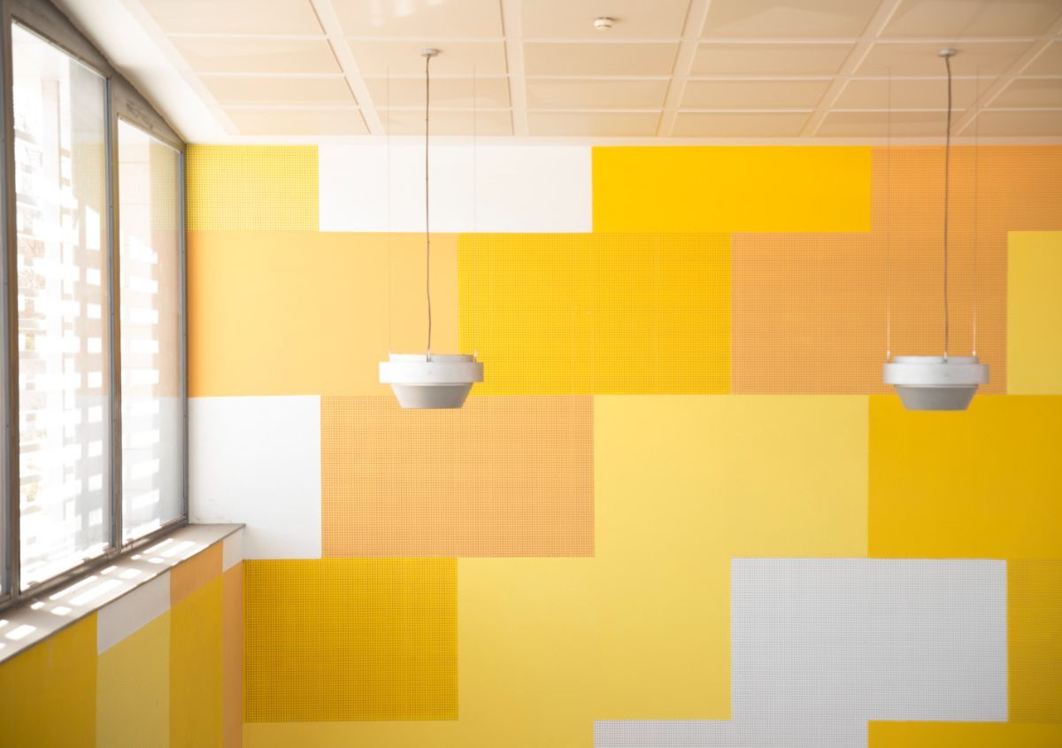 Sensori di luminosità, di presenza e movimento nelle aule scolastiche