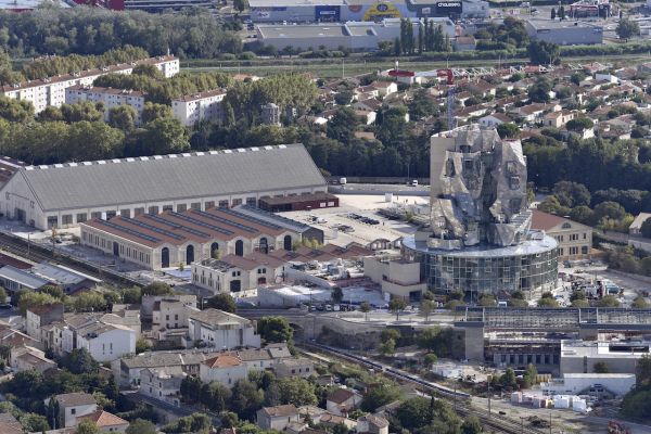 La torre progettata da Frank Gehry per il nuovo centro culturale di Arles La torre progettata da Frank Gehry per il nuovo centro culturale di Arles