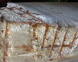 Corrosione dell’acciaio: come prevenirla con la giusta protezione e manutenzione