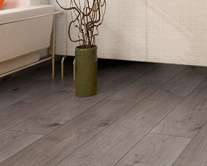 immagine Pavimenti in pvc, in doghe o a quadrotti: esempi applicativi